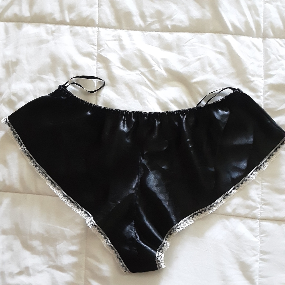 Dreamgirl Intimates Top/Bottom Set Size Medium - Picture 9 of 12
